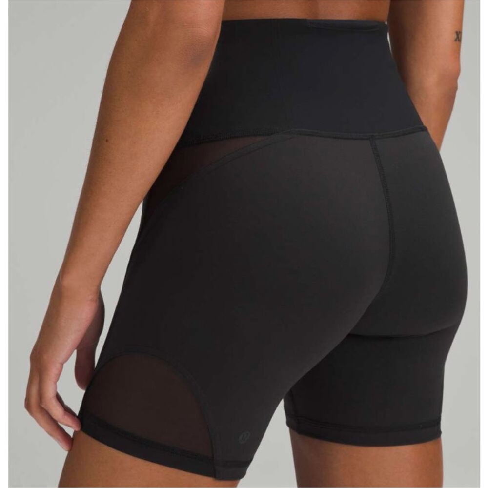 Lululemon Wunder Train Mesh Panel High-Rise Short 6"